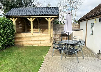 Relax in the hot tub come rain or shine