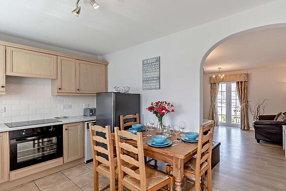 Broad Haven Beach Cottage