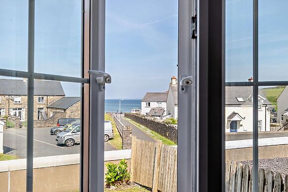 Broad Haven Beach Cottage