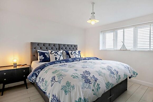 Stones Throw Beach Retreat