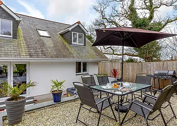 Dine al fresco - fire up the BBQ