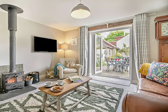 Orchard Farm Wedmore Fox Whelp