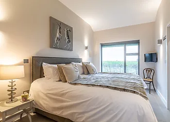 Opulent king-sze bedroom