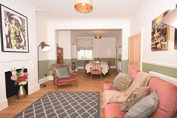 Hillview Villa