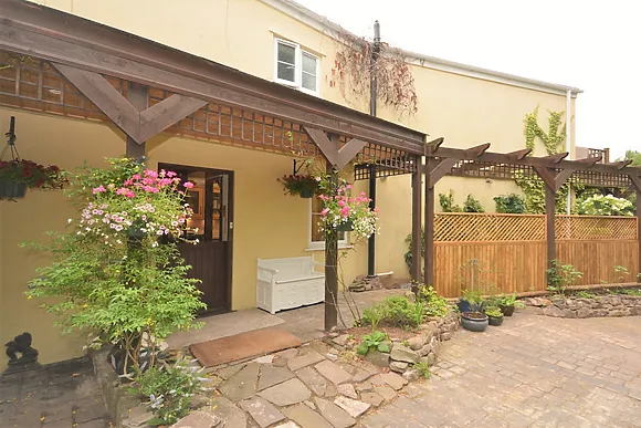 Little Orchard Retreat