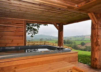 Private hot-tub in a rural setting
