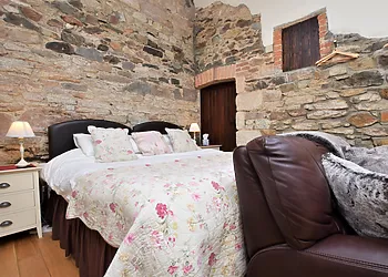 King-size bed for a good nights sleep