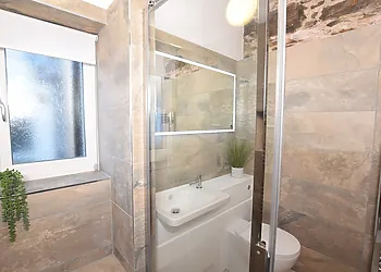 Underfloor heated shower room