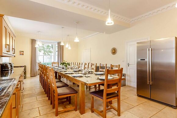 Bagshot House