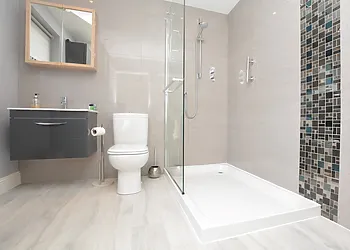 Stylish and contemporary en-suite shower room