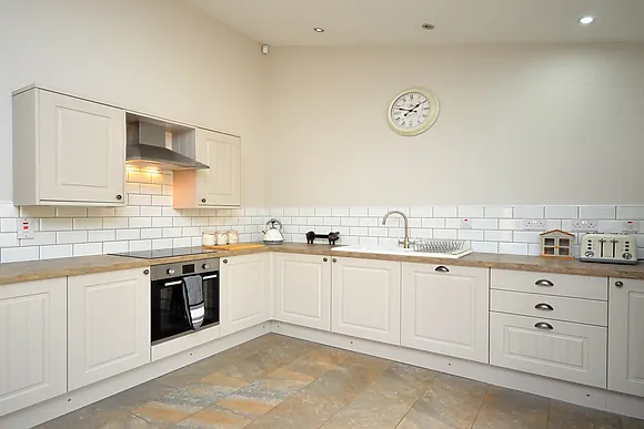 The Canal Hot Tub Cottage