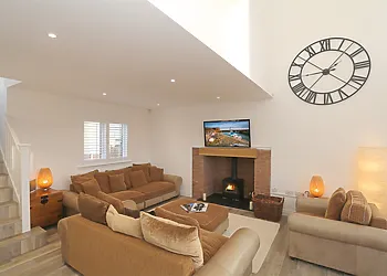 Enjoy a cosy night in front of the fire