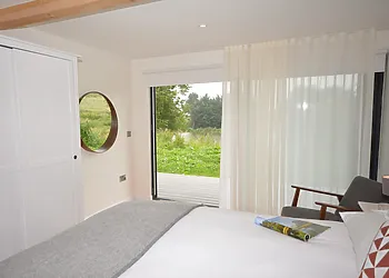 Super king zip and link bed