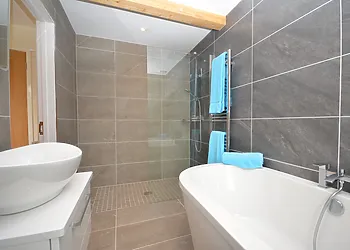 Show and bath - your choice