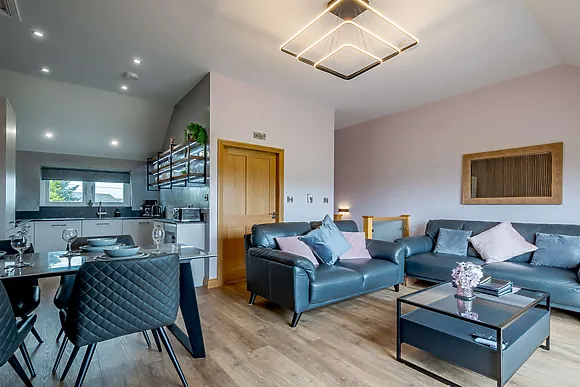 Loch Carlingwark Lodge 2