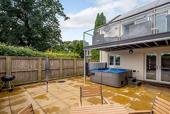 Loch Carlingwark Lodge 2