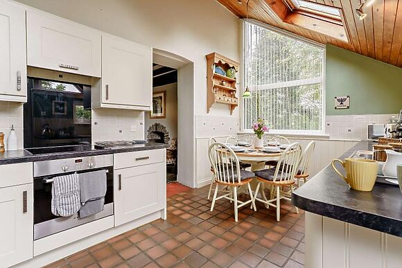 Jasmine Cottage - Wellstone