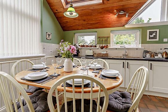 Jasmine Cottage - Wellstone