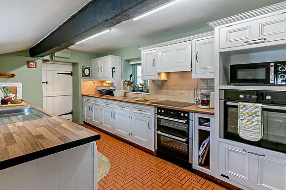 Orchard Thatched Cottage Stoke
