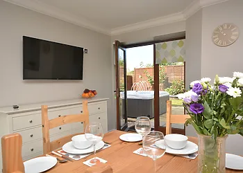 Great social space cook, eat and chat
