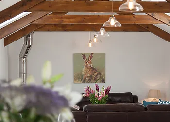 Lounge area with high beams