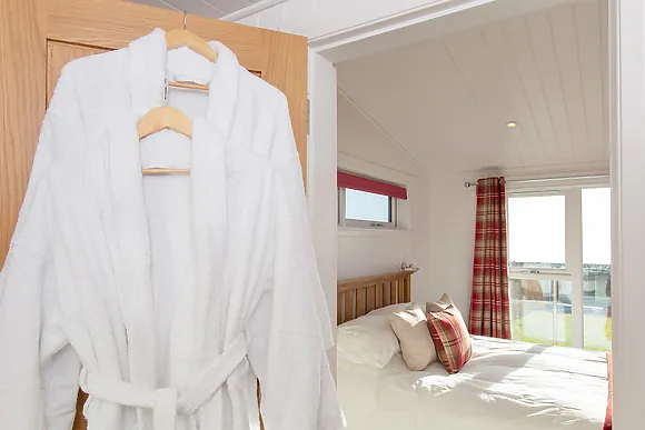 Rascarrel Bay Platinum 1