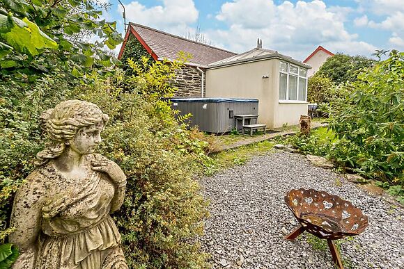 Ivy Cottage - Wellstone