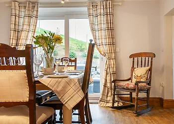 Enjoy dinner with a view 
