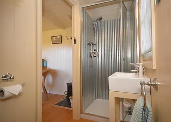 Indoor shower room with WC