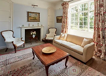 Hide away in this cosy snug