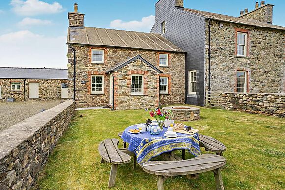 3-Bedroom Cottage in St Davids
