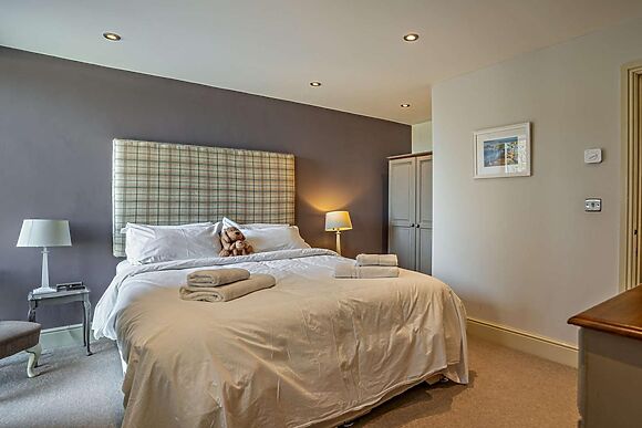 St Davids Corner House