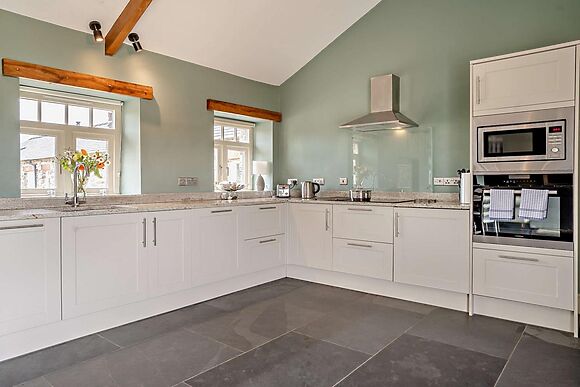 St Davids Long House