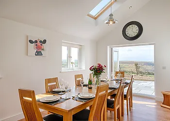 Spacious kitchen/diner perfect for socialising and cooking an evening meal