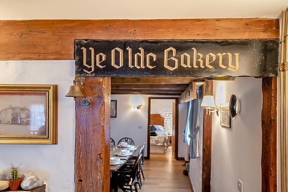 Ye Olde Bakery