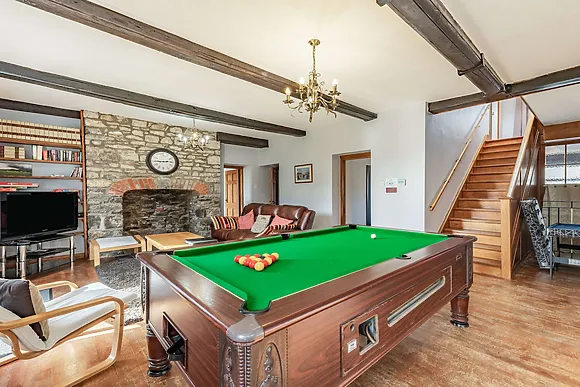 Lower Nash Farmhouse