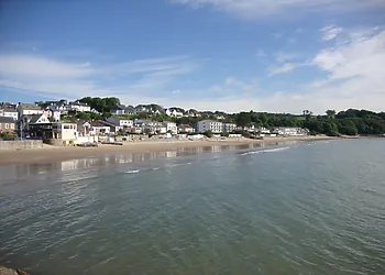 Seaside Saundersfoot with golden sandy beach