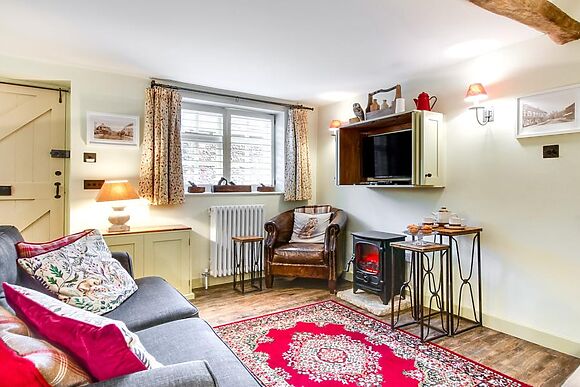 Carpenters Cottage Holt