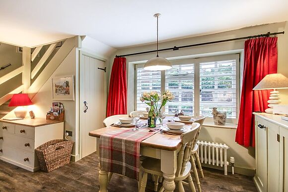 Carpenters Cottage Holt