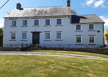 An impressive country house