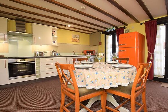 White Lion Coach House