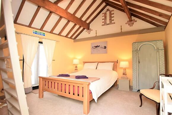 White Lion Coach House