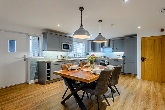 Dragonfly Wild Meadow Cottages