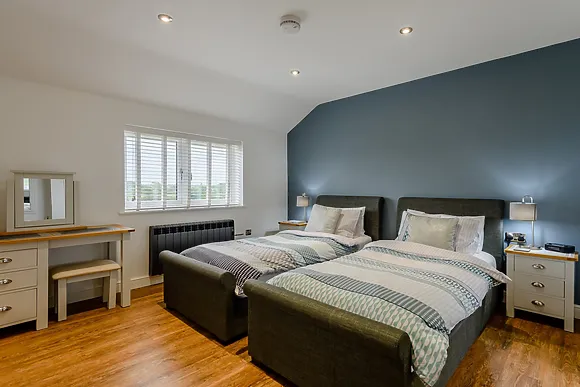 Dragonfly Wild Meadow Cottages