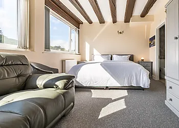 Master bedroom with en-suite and TV 