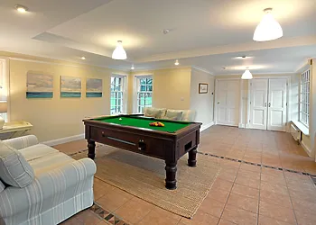 Plenty of room for family or friends 