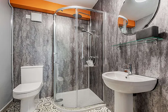 The Watering Hole Gwernfeistrol