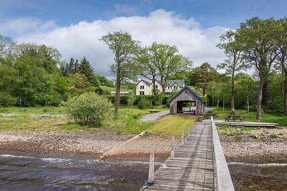 Achnasmeorach House