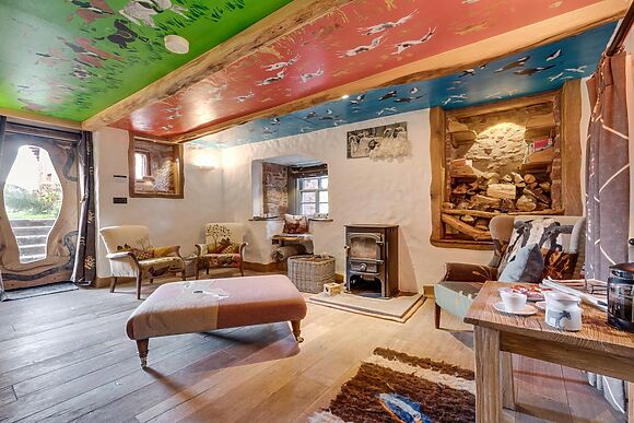 4-Bedroom Hot Tub Cottage in Largs