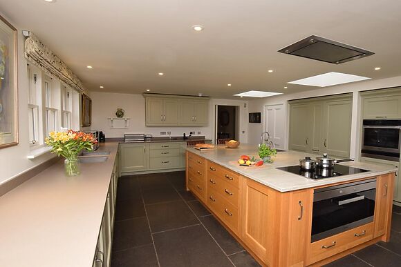 Hill View Lodge